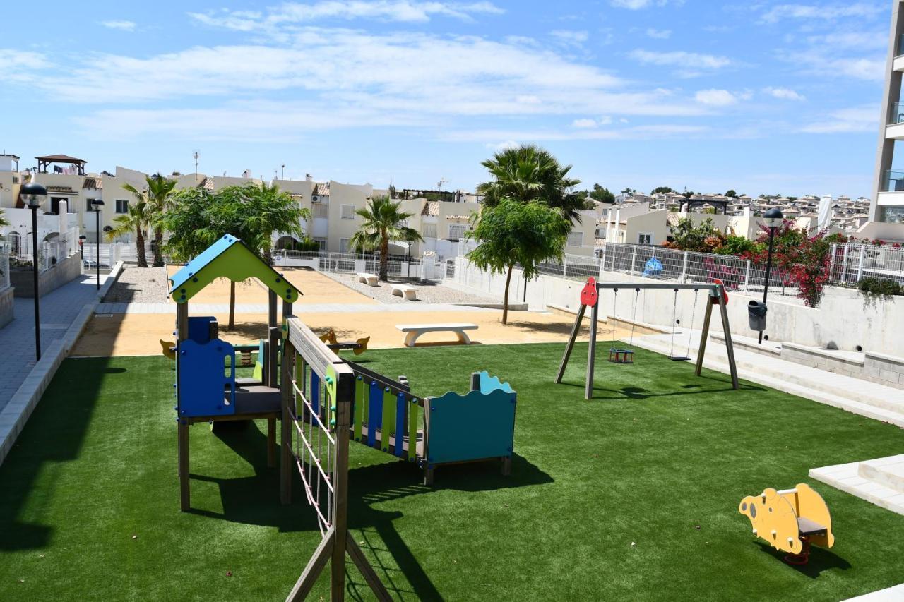 Luxurious Flat & Private Rooftop In Villamartin Orihuela Costa Dehesa de Campoamor  외부 사진